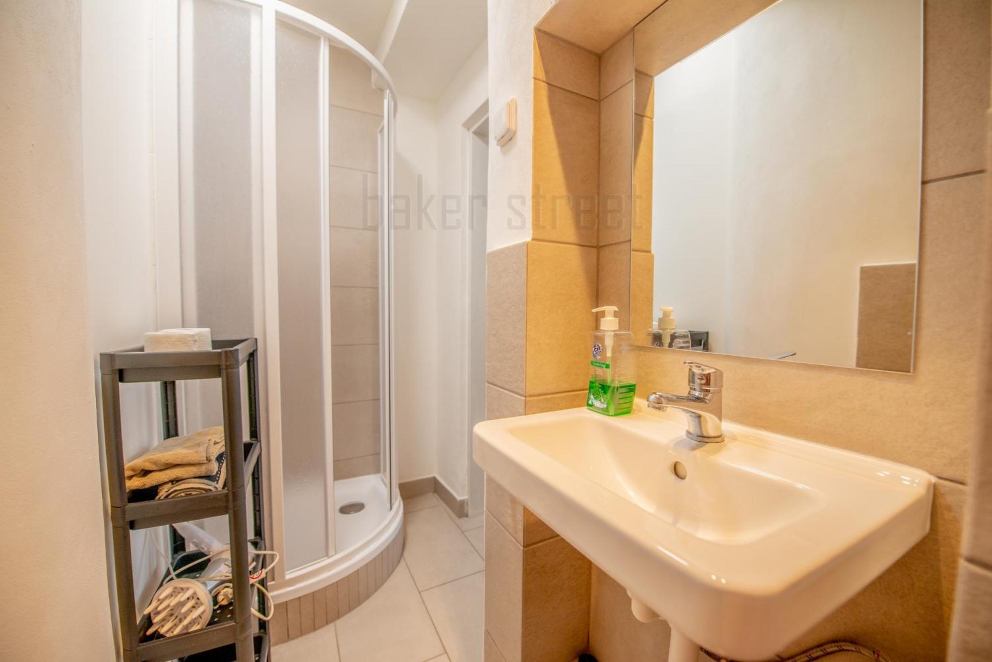 Cozy Apartment Close To Palmovka Praha Eksteriør bilde